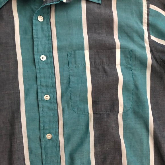 Trendy vintage short sleeve shirt. XL - Picture 3 of 4